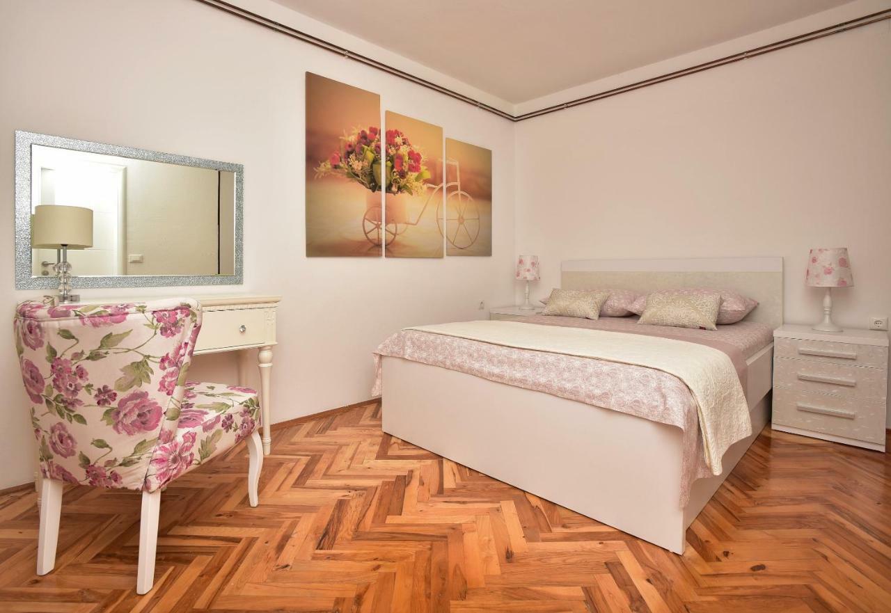 Ivana Apartments Makarska Exterior foto