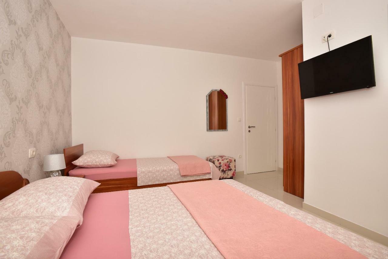 Ivana Apartments Makarska Exterior foto